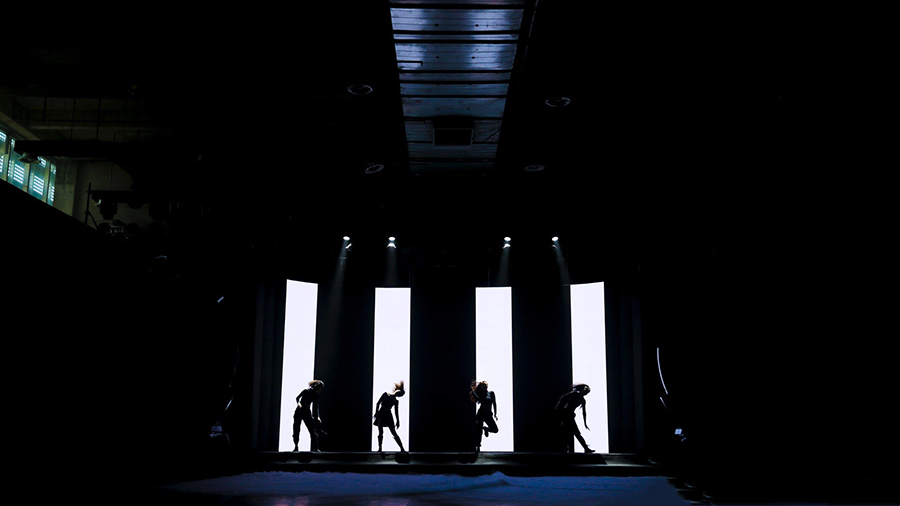 心突破，創(chuàng)未來(lái)